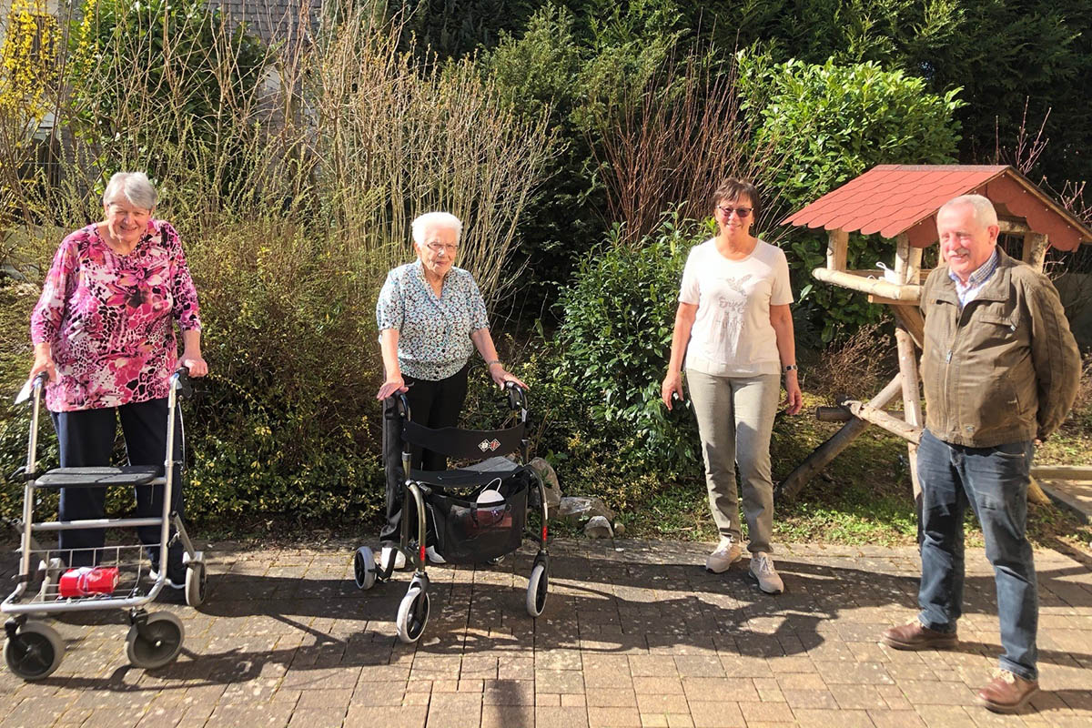 Von links: Ute Kaulbach, Gertrud Bck, Karin Henn und Johannes Wehner (Nicht auf dem Bild ist Ursula Oettgen). Foto: privat