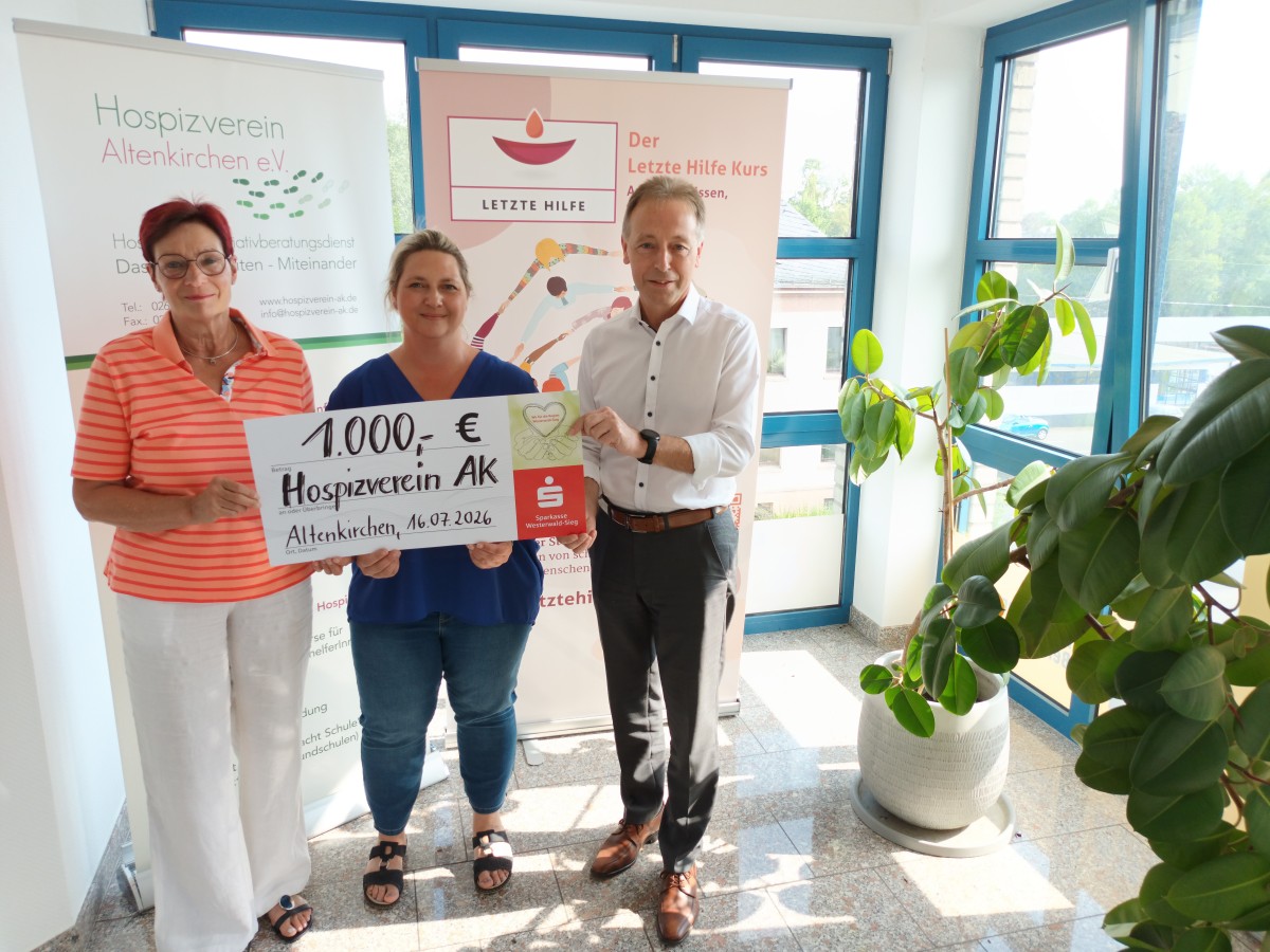 Pizzabacken f�r den guten Zweck: Spende f�r den Hospizverein Altenkirchen