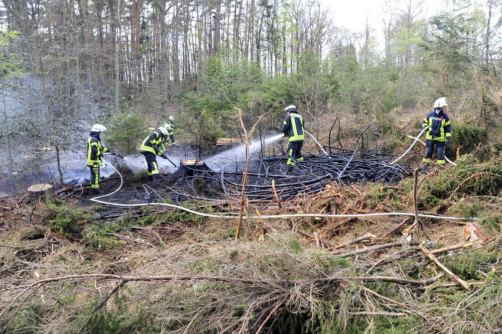 Flchenbrand in Birnbach erforderte Einsatz der Drohne