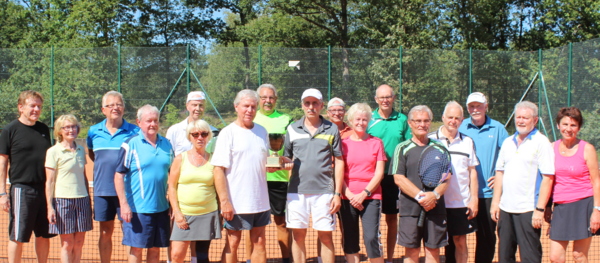 Tennis-Senioren spielten Blau-Rot Open aus 