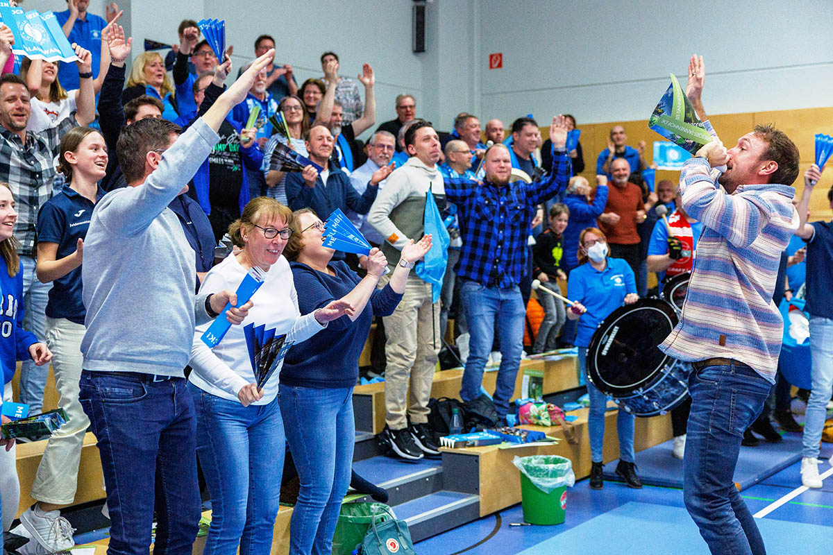 Tolle Stimmung beim letzten Heimspiel des VCN. Fotos: Tobias Jenatschek