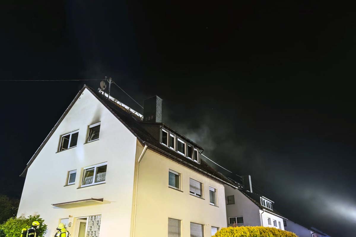 Nchtlicher Wohnungsbrand in Hamm: Bewohner wurde schwer verletzt
