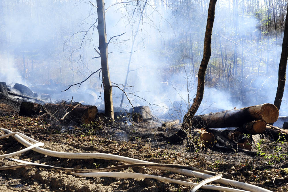 Trockenes Unterholz: Waldstck bei Burglahr brannte