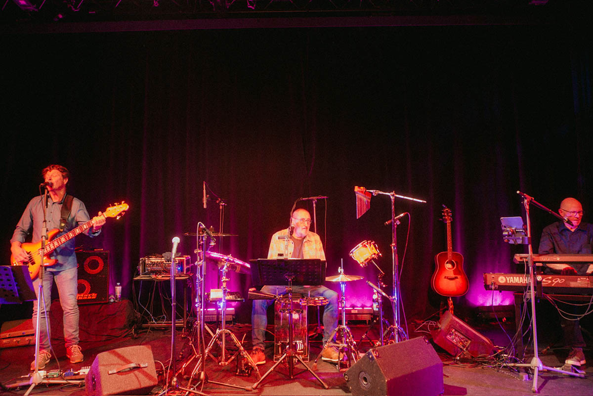 Corzilius, Dames & Hoff er�ffneten das Jahr mit ihrem Neujahrskonzert bei der Kleinkunstb�hne Neuwied. Foto: � Johannes Hoff