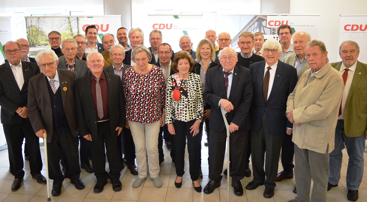 CDU-Mitglieder für langjähriges ehrenamtliches Engagement geehrt
(Foto: PM)