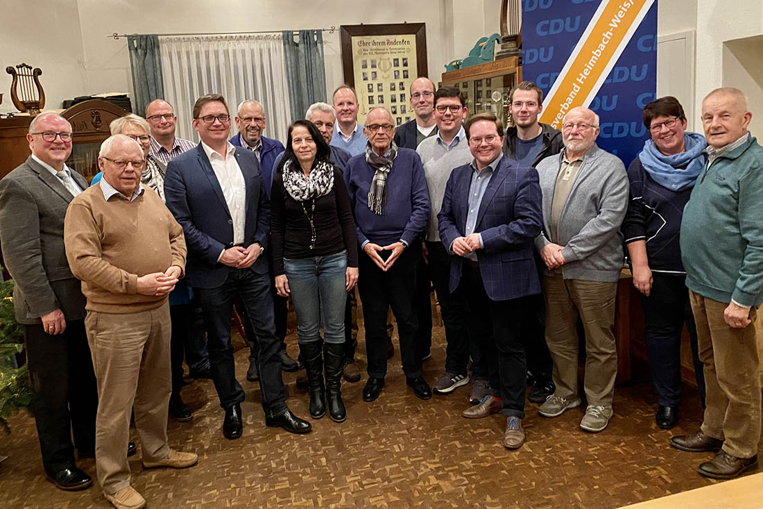 Mitglieder und Vorstand des CDU Ortsverband Heimbach-Weis/Block bei der Mitgliederversammlung 2019   