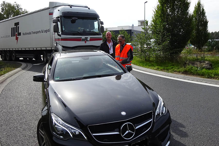 Rckstau nervt die Autofahrer in Windhagen