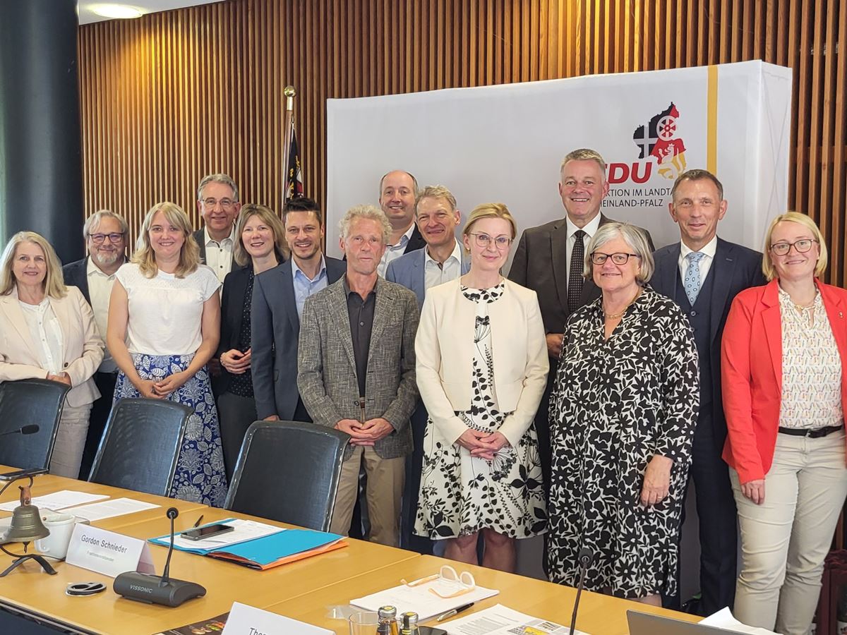 Bei der gemeinsamen Sitzung der CDU-Fraktionen aus Rheinland-Pfalz und dem Saarland wurde ein Strukturpapier erstellt. (Foto: Veranstalter)