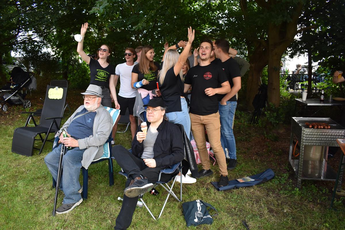 Fr Caan war das "Picknick-Konzert" ein voller Erfolg. (Fotos: Wolfgang Rabsch)