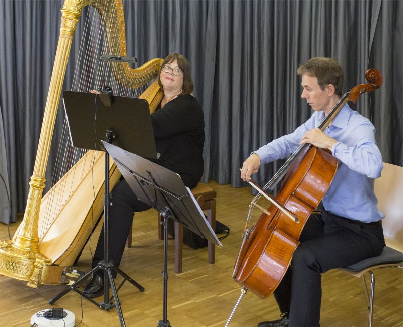 Faszinierend und abwechslungsreich spielten Stephanie Zimmer und Frederik Jckel im Stadthaus Selters. Foto: Agentur Media Schneider