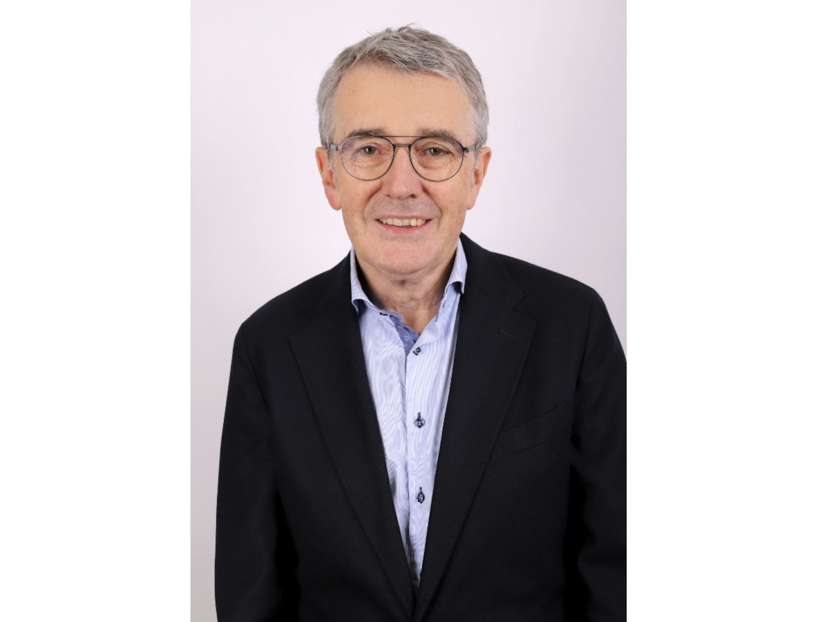 Tumorbehandlung im Brustkorb: Kostenfreie Infosession mit Dr. Grbener in Siegen