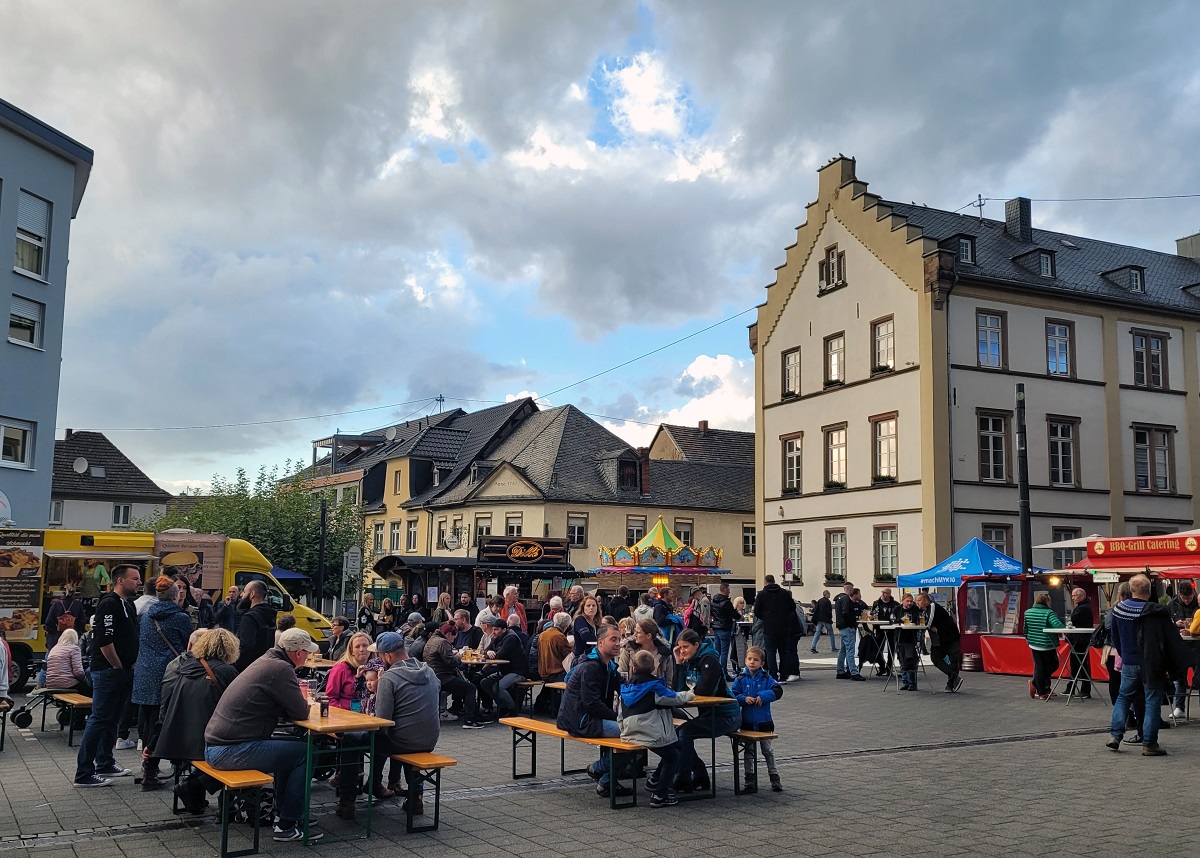 Das Craft-Festival lockte zahlreiche Besucher auf den Bendorfer Kirchplatz. (Foto: privat)
