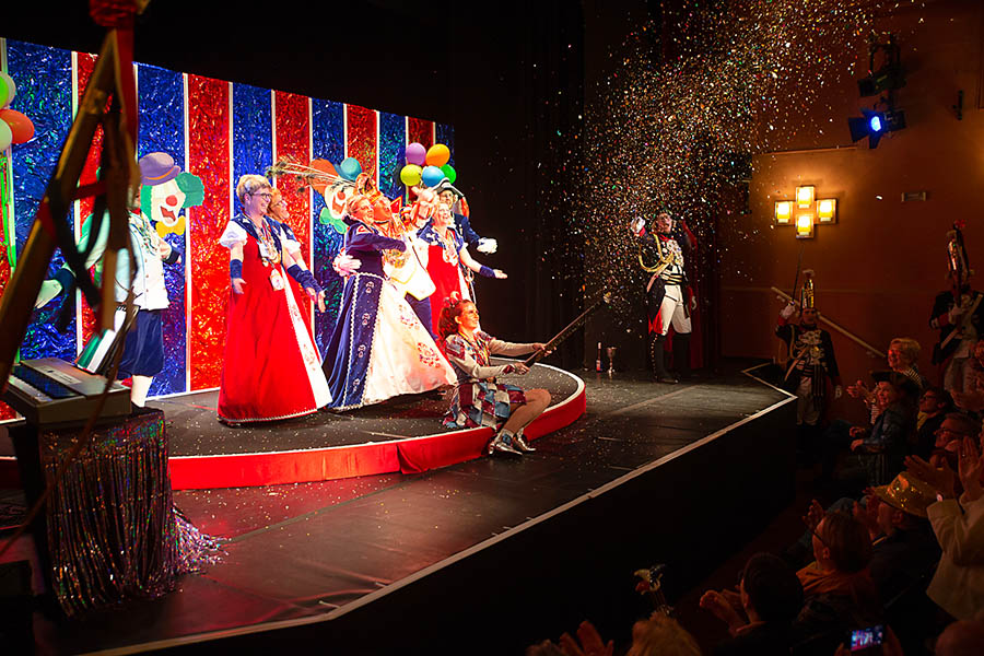 Premiere Karnevalsrevue im Schlosstheater Neuwied ein voller Erfolg