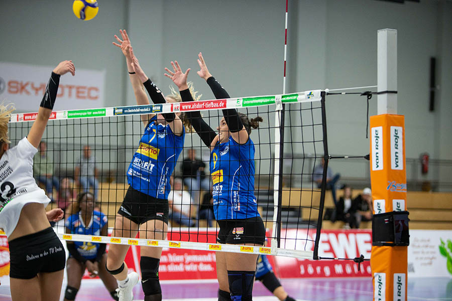 Dirk Gro bietet Volleyball auf hohem Niveau an