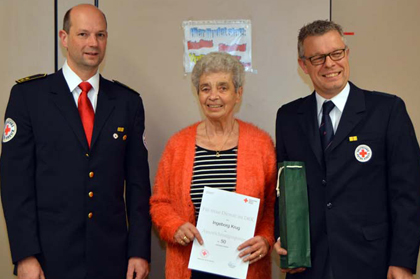 Ingeborg Krug wurde fr 50-jhrige Mitgliedschaft im DRK Ortsverein geehrt. Fotos: kk