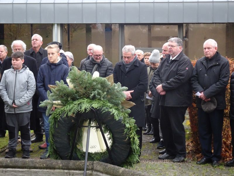 Emotionale Gedenkfeier zum Volkstrauertag in Selters - WW-Kurier - Internetzeitung für den Westerwaldkreis