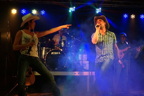 Countrymusik rockte erneut die Kurtscheider Halle