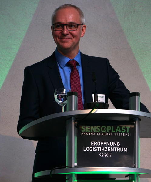 Geschftsfhrer Frank Busch stellte das Unternehmen vor. Fotos: Lara Jane Schumacher