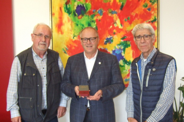 Gideonbund machte Antrittsbesuch bei Landrat Peter Enders