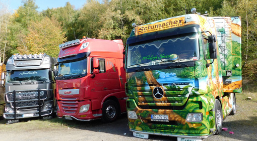 Fahrende Kunstwerke und Kapitne der Landstrae: Trucker-Treffen in Enspel