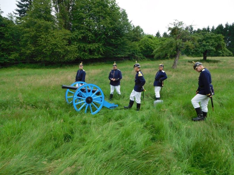 Das Preuische Fuartillerie Regiment Nummer neun gibt den Startschuss fr die Seilbahn. Fotos: privat