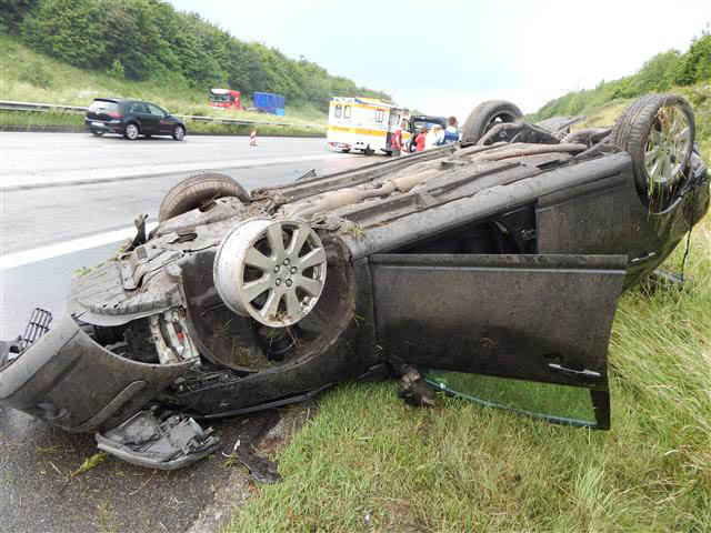 Nsse und Schnelligkeit fhrte zu schwerem Unfall