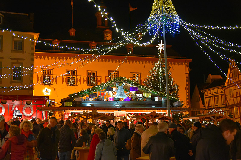 Weihnachtsmarkt im Herzen der Linzer Altstadt