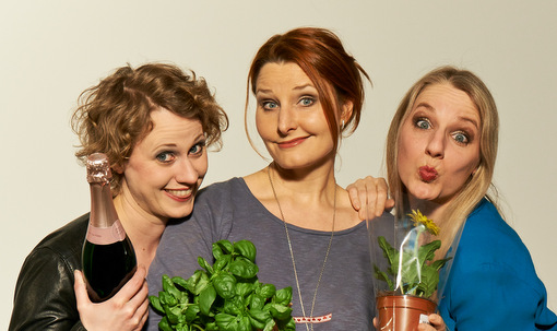 Unbeschreiblich weiblich sind (von links) Michle Connah, Stefanie Grtemller und Claudia Wlfel de Mejia. (Foto: Veranstalter) 