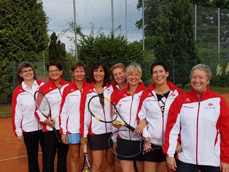 V.l.n.r.: Ulrike Fuchs, Iris Nckel, Sylvia Maur, Christine Peine, Susanne Weihmann, Birgitta Holzkmper, Petra Kettler und Beate Neumann. Foto: privat