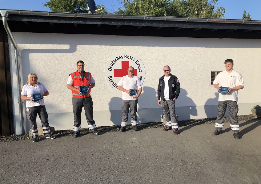 Vier Defibrillatoren fr First Responder Gruppe Flammersfeld