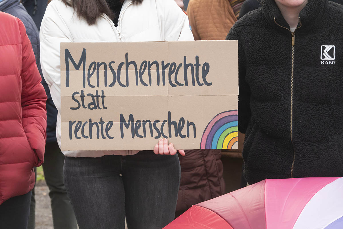 180 Personen demonstrierten gegen Neujahrsempfang der AfD in Dierdorf