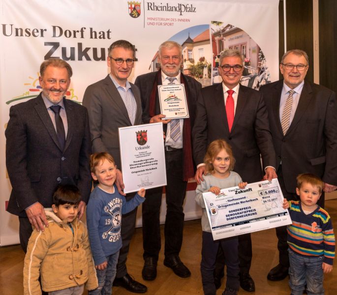 Merkelbach gewinnt auch Demograhiepreis des Landes 