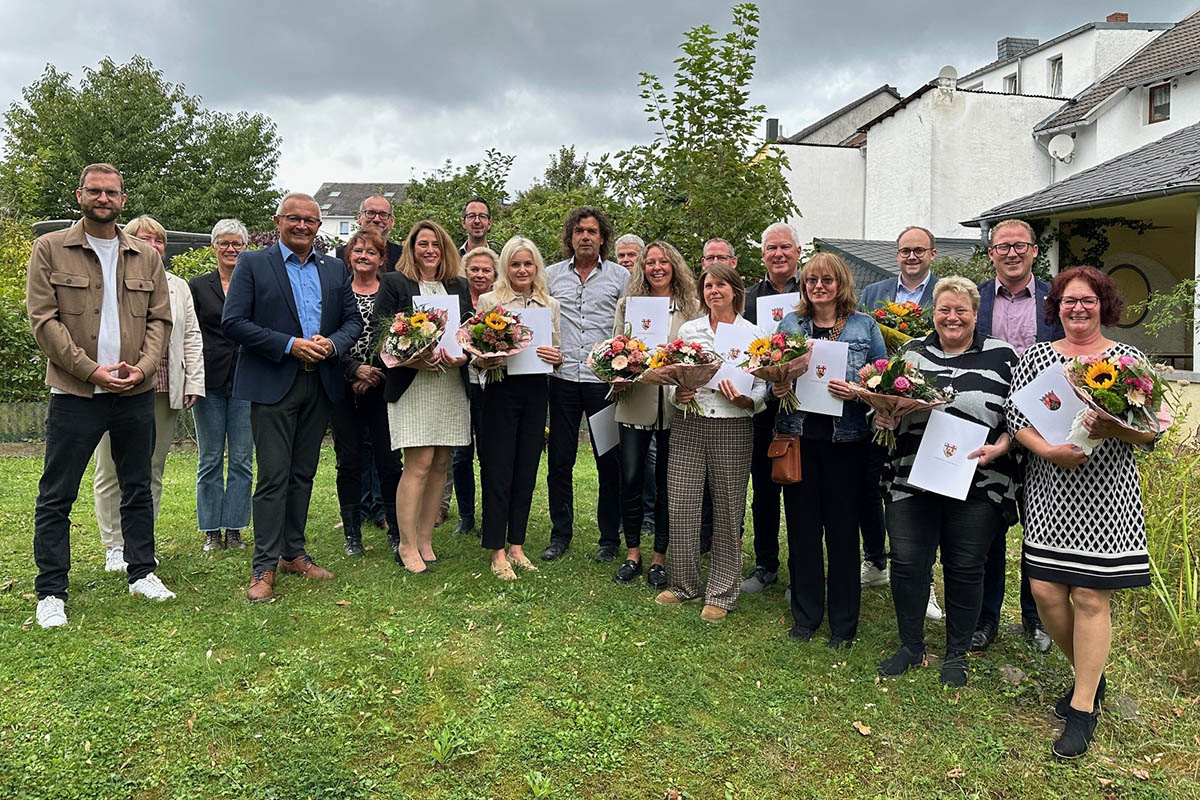 Landrat Achim Hallerbach lobt Dienstjubilare als vorbildlich