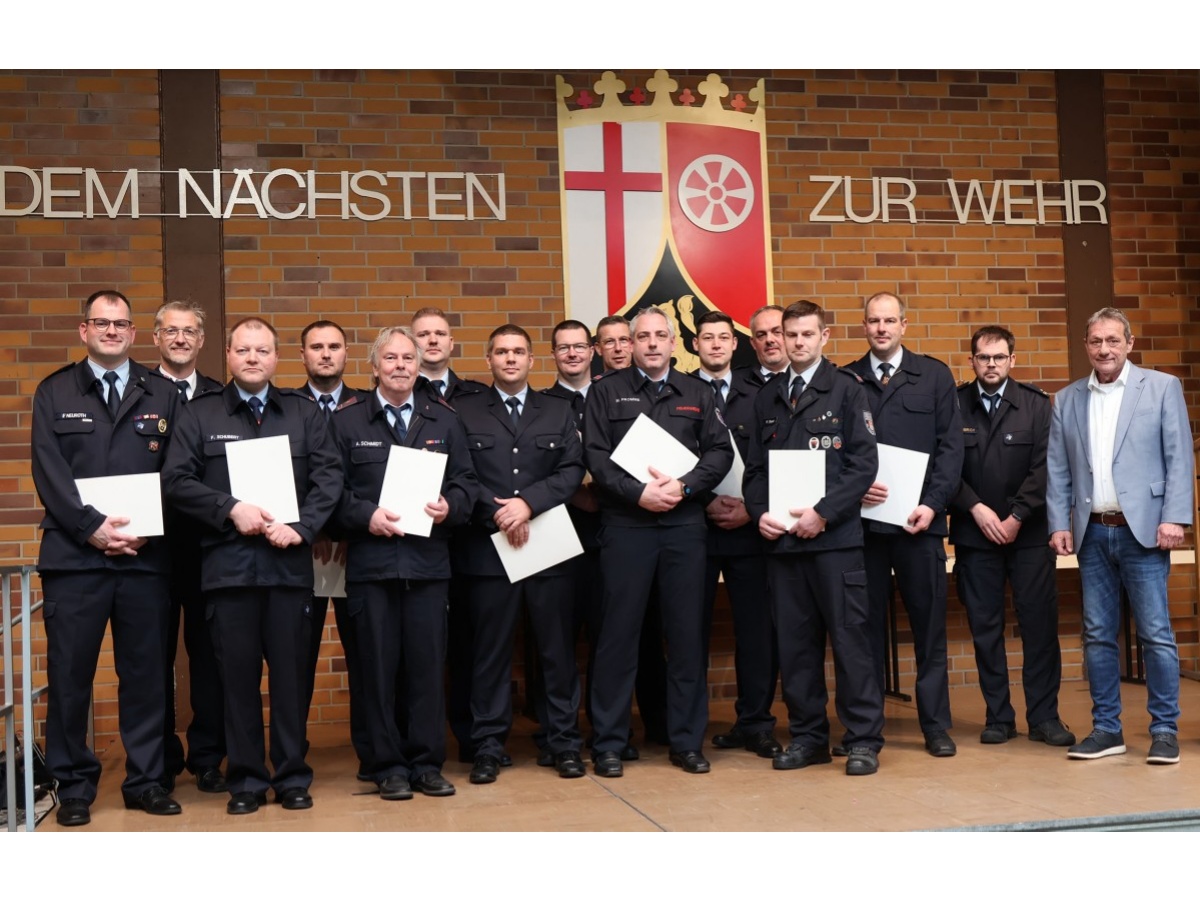 Der Westerwaldkreis ernannte neue Ausbilder und Gruppenf�hrer. (Fotos: Kreisverwaltung/Carolin Faller)