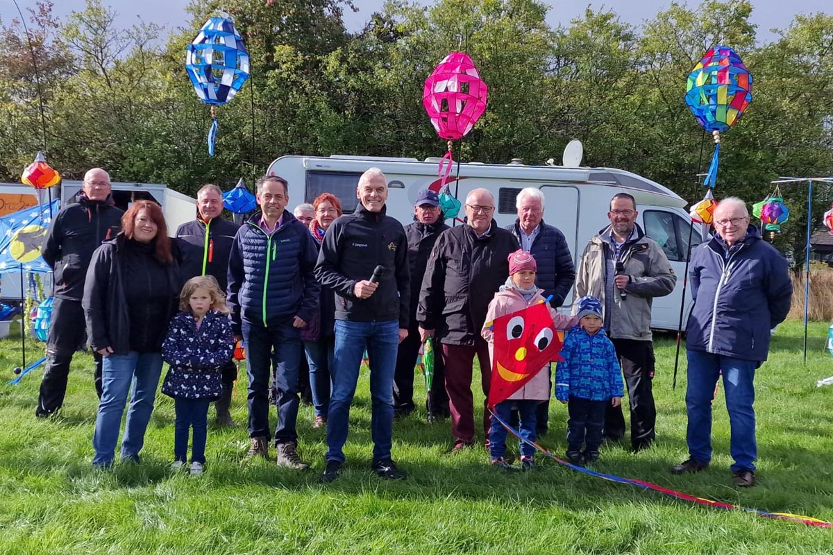 20. Westerwlder Drachenflugfest startete trotz schwierigen Bedingungen in Horhausen