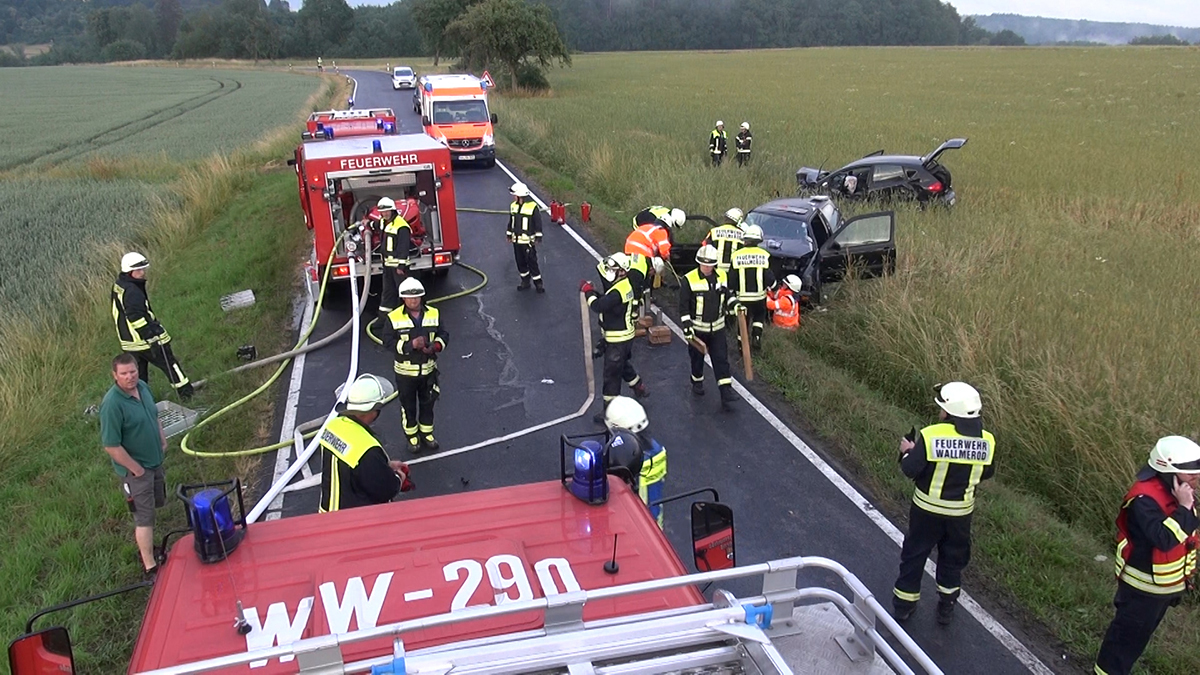 Dreikirchen, Obererbach: Schwerer Verkehrsunfall