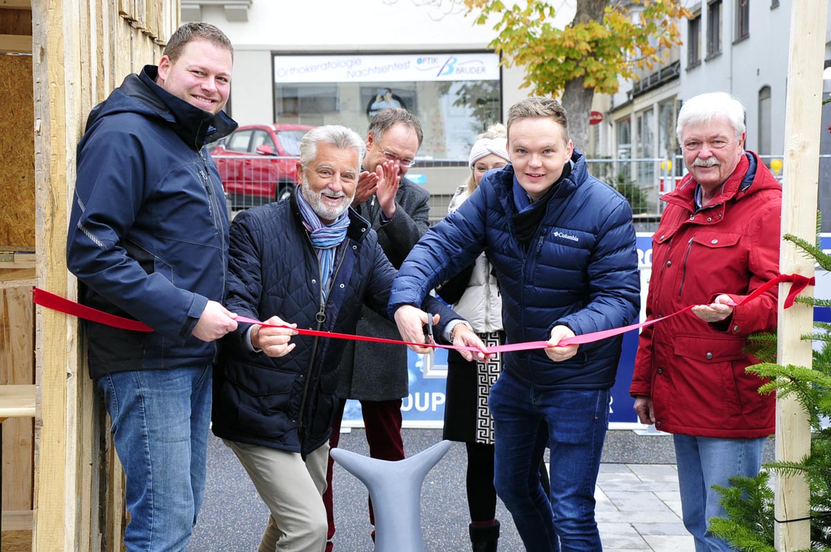 Eisbahn in Altenkirchen: Wagnis wird nicht nur zum Weihnachtsmarkt ein Highlight 