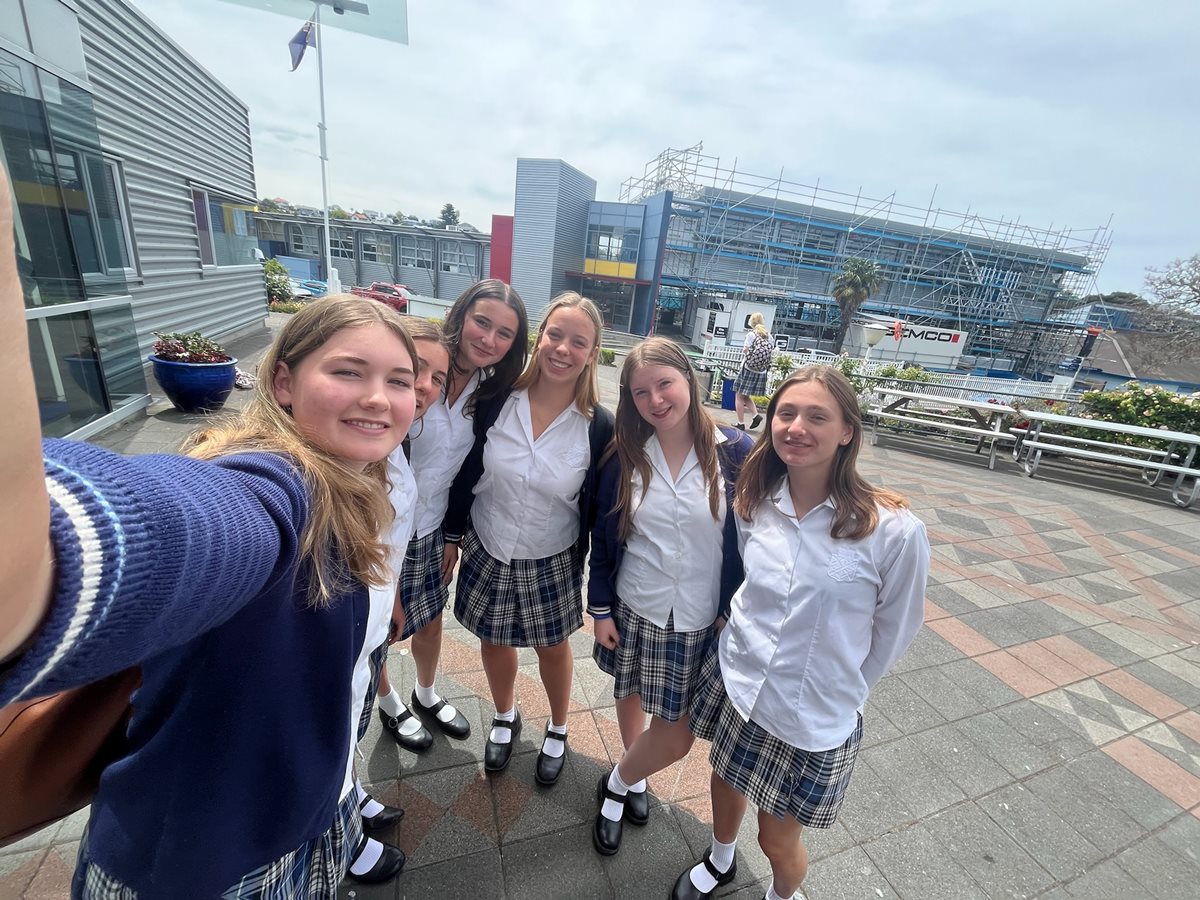 Teilnehmende beim Sch�leraustausch in Neuseeland (Foto: Experiment/privat)
