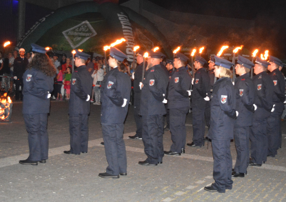 Der Groe Zapfenstreich war der Hhepunkt des Jubilumsfestes. (Fotos: Wolfgang Rabsch)