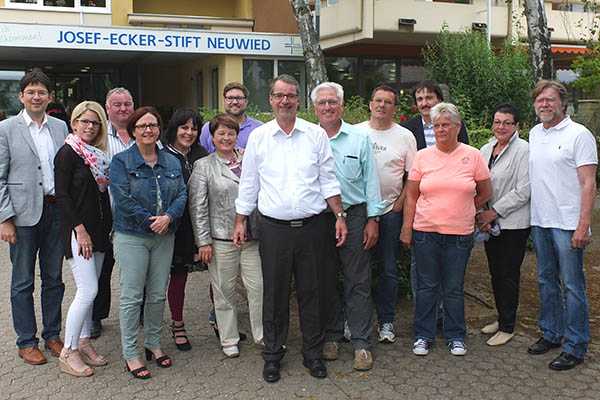 Josef-Ecker-Stift zum Treffpunkt fr Generationen machen