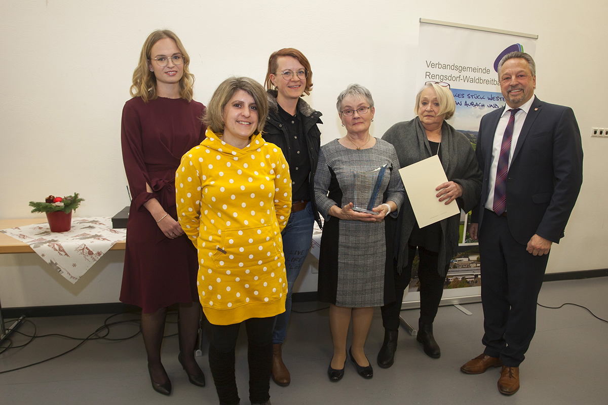 Team Kleiderkammer aus Robach erhlt Ehrenamtspreis