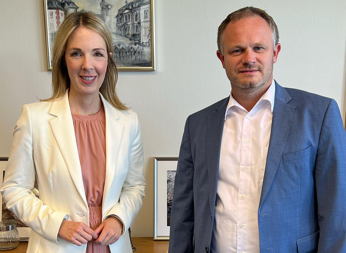 Ellen Demuth besuchte Jan Einig in seinem Bro in der Stadtverwaltung Neuwied. (Foto: Brgerbro Ellen Demuth)
