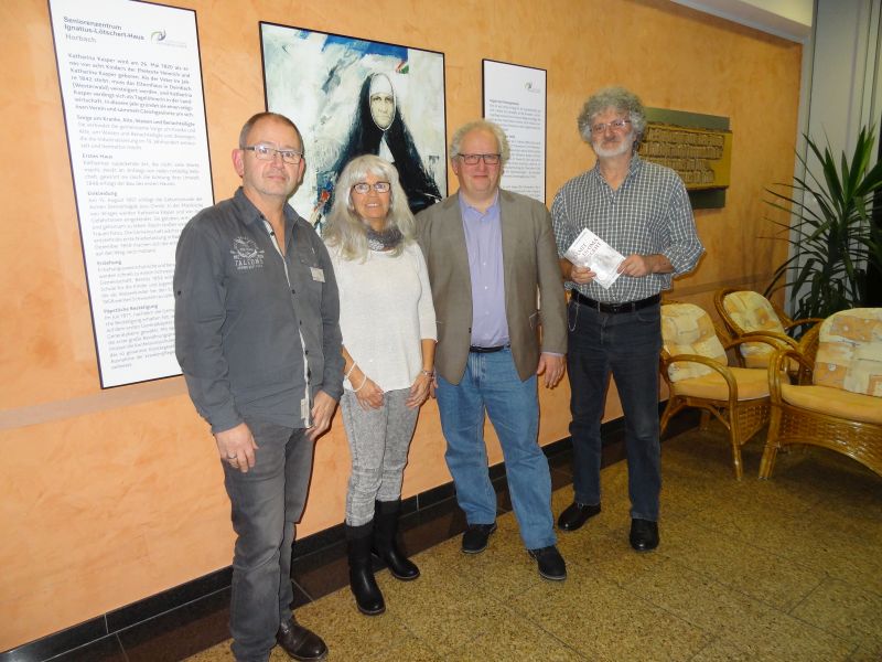 Freuten sich ber eine informative Veranstaltung im Ignatius-Ltschert-Haus (vlnr): Franz Schmitz (Heimleiter IL-Haus), Evelyn Jung (VdK), Prof. Dr. Bernhard Emunds, und Uli Schmidt (Forum Soziale Gerechtigkeit). Foto: privat 