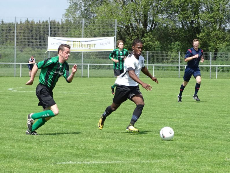 Spielszenen aus dem Endspiel. Fotos: privat