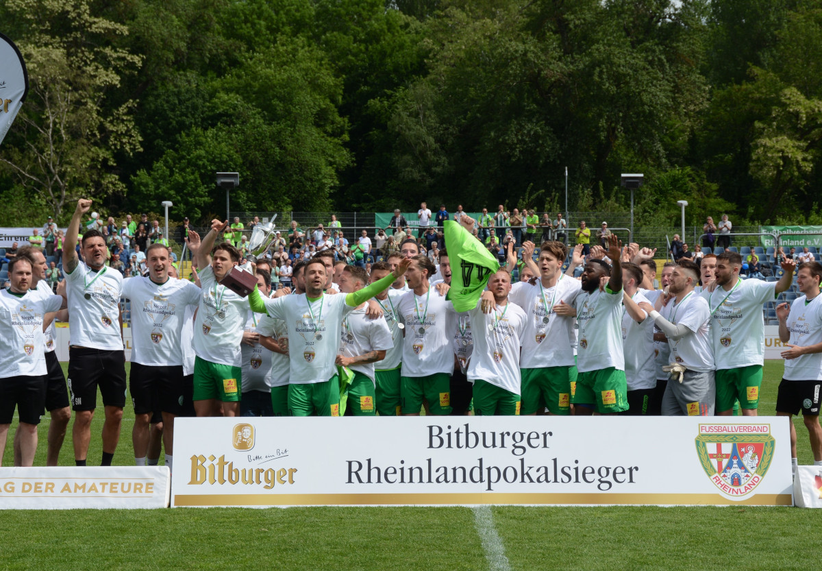 Der Höhepunkt einer großartigen Saison: Zum zweiten Mal in seiner Vereinsgeschichte gewinnt der FV Engers den Rheinlandpokal. In der Folge kommt jetzt zwischen dem 29. und 31. August Arminia Bielefeld im DFB-Pokal. (Fotos: FV Engers)