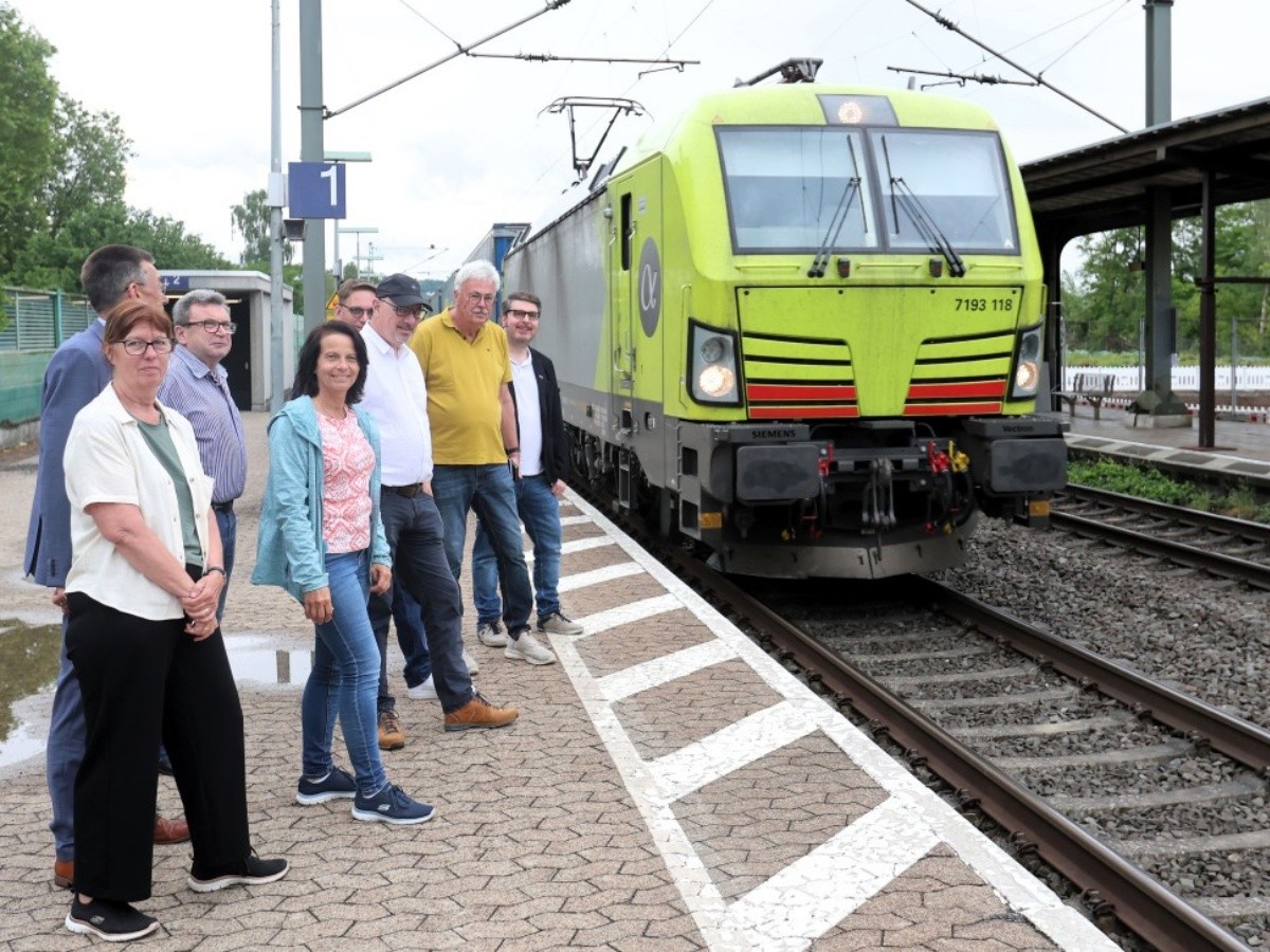 Der Bahnsteig am Engers Bahnhof soll auf 55 Zentimeter angehoben werden, f�r die Fraktionsvorsitzen ist das zu wenig. (Fotos: J�rg Niebergall)