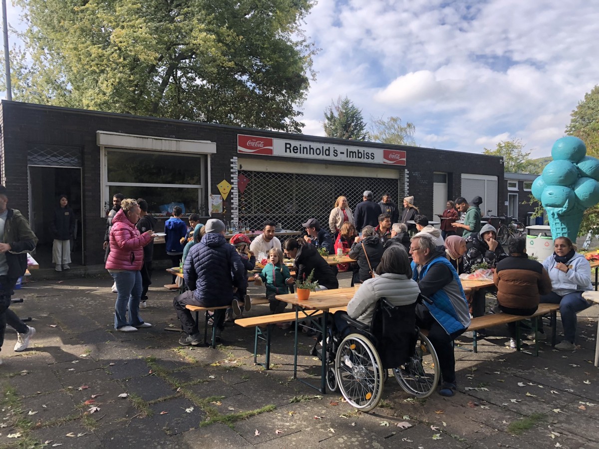 Interreligi�se Feste, wie hier das Erntedankfest 2024, sind ein fester Bestandteil bei "Gemeinsam f�r Vielfalt e.V.". Foto: Julia Frericks
