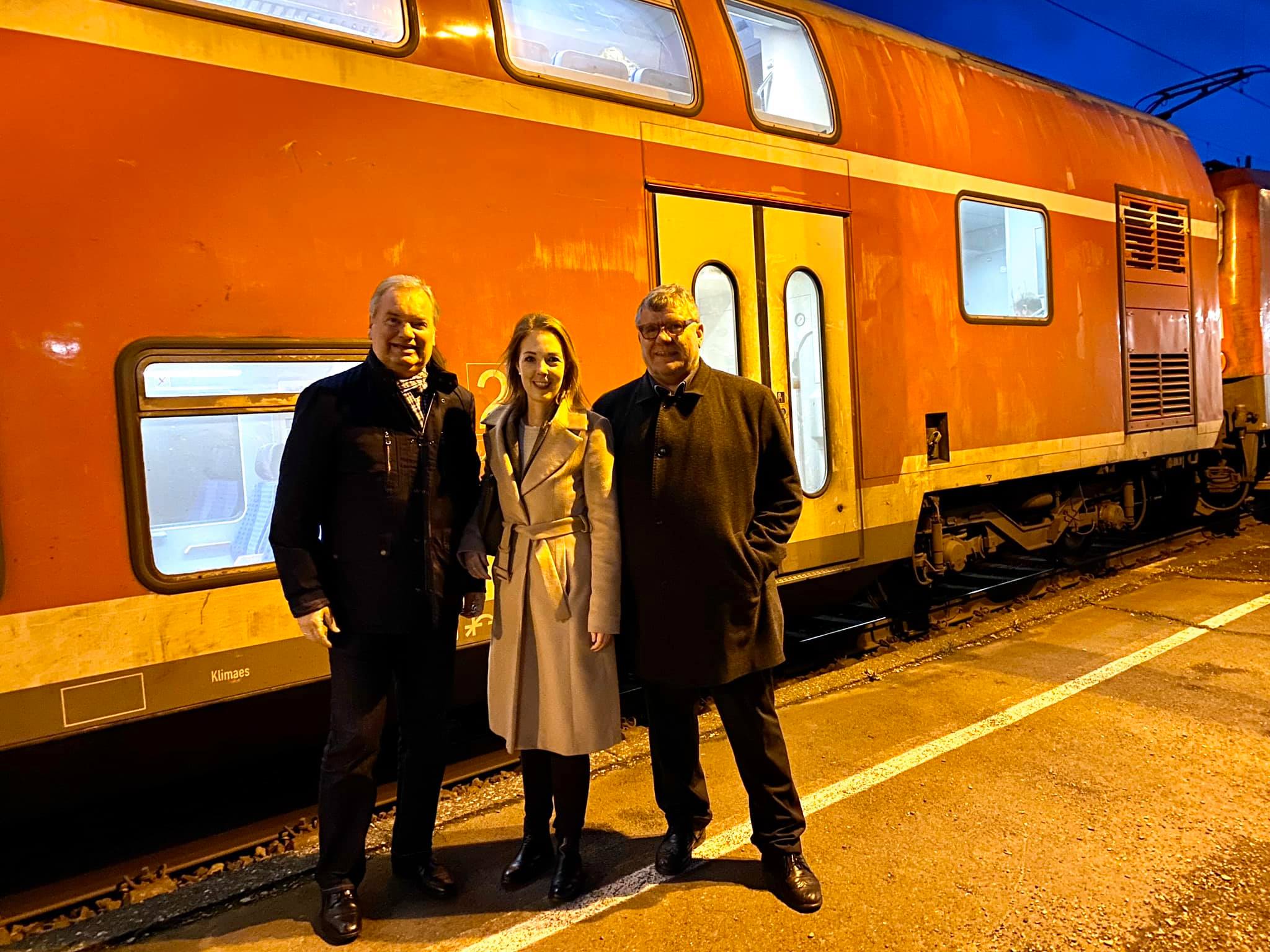 Winterfahrplan der Bahn an der Rheinschiene muss berarbeitet werden 