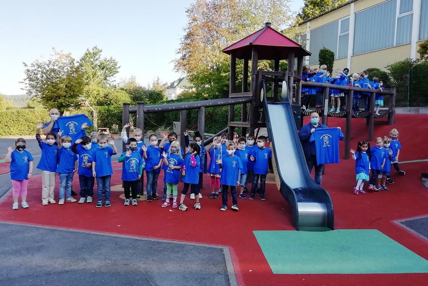 T-Shirts fr alle i-Dtzchen an der Grundschule Betzdorf