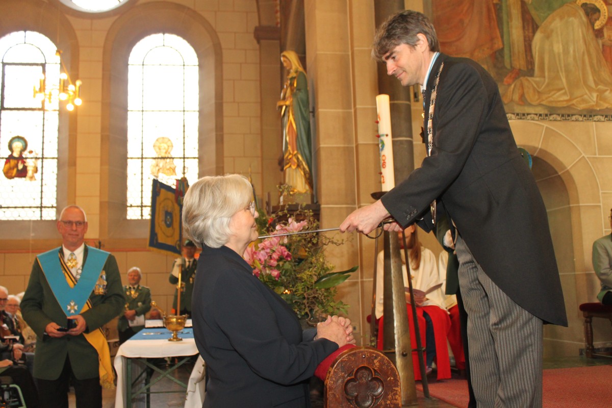 Unter den 32 Personen, die in die Ritterschaft vom Heiligen Sebastianus in Europa aufgenommen wurden, befinden sich auch zwei Frauen (Foto: Europ�ische Gemeinschaft Historischer Sch�tzen/Dirk Heupts)